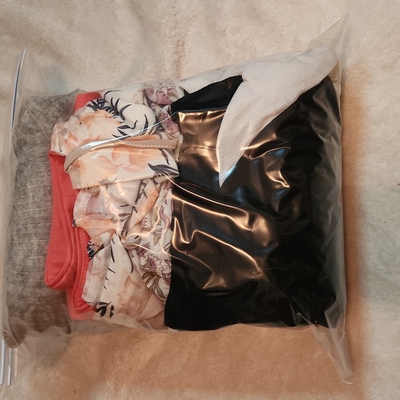 Other - NOT SO MYSTERY BUNDLE size small